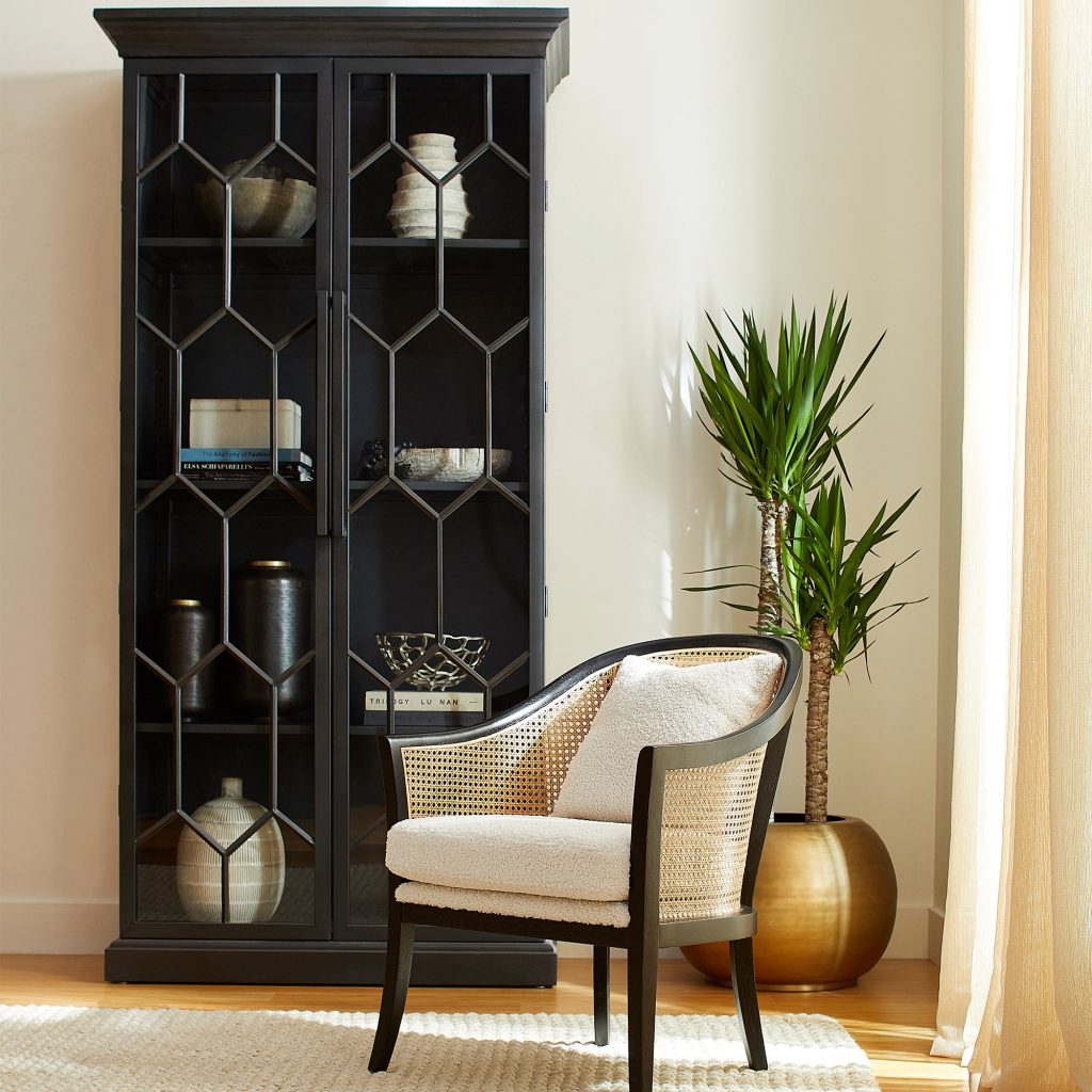Ikom Cabinet