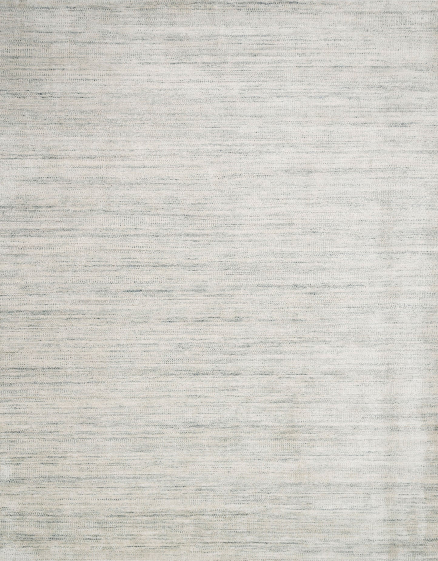 A picture of Loloi's Robin rug, in style ROB-01, color Silver