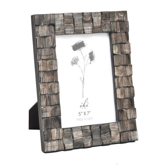 Woven Horn Frame